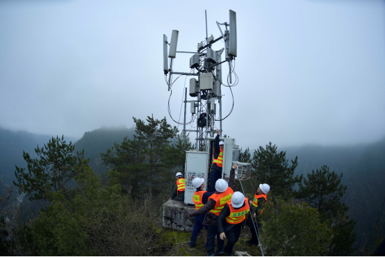 恩施大山中的网络比纽约都好 通讯设备安装背后的中国速度